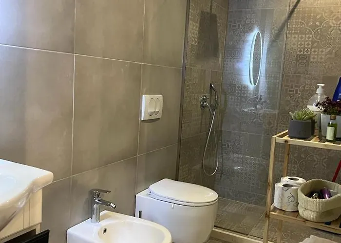 Lägenhet Amma's In Tirana! *